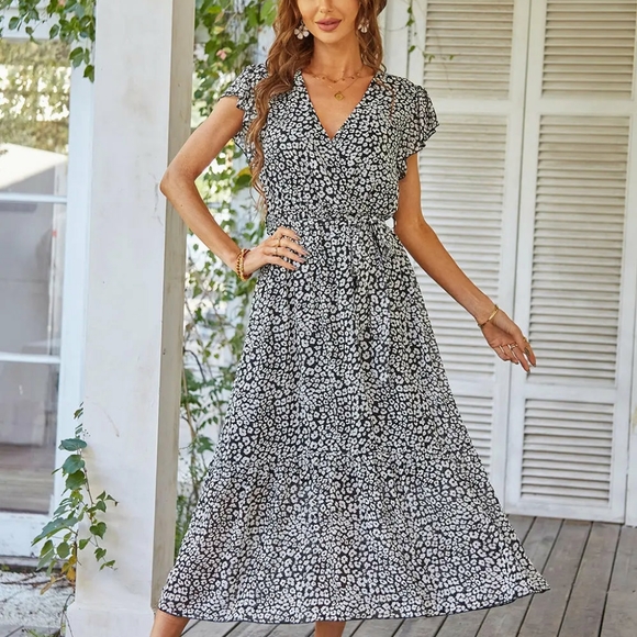 PrettyGarden Dresses & Skirts - ❤HOST PICK❤NEW! Floral Wrap V neck Hem Aline Bohemian Dress